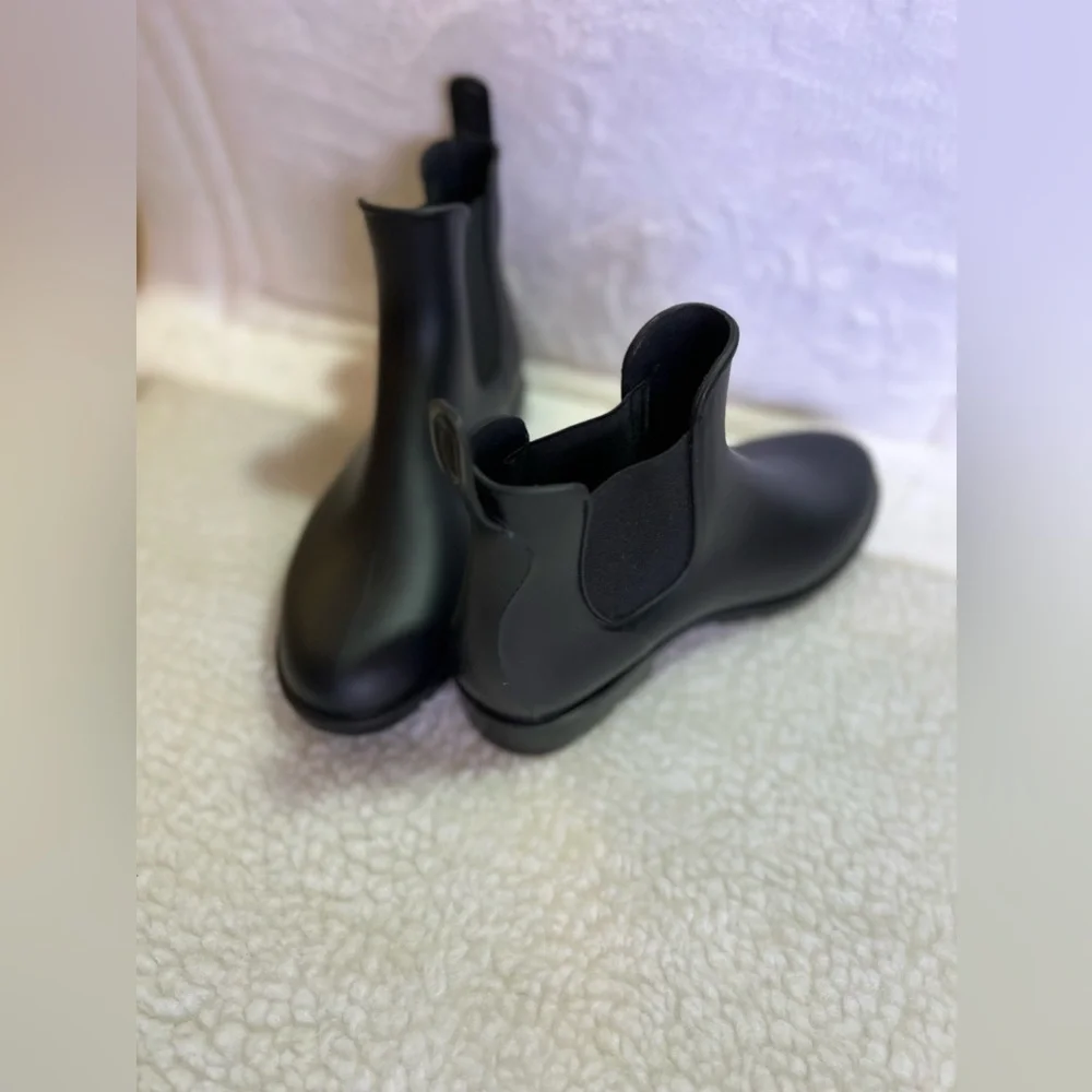 Asgard Rain Boots Black Ankle Short with Heel Pull Tabs US 7 / EUR 37 Women's